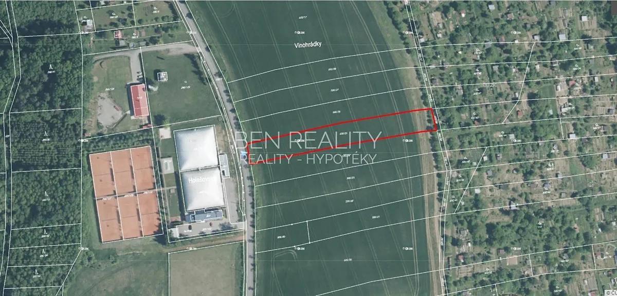 Prodej komerčního pozemku 3538 m²